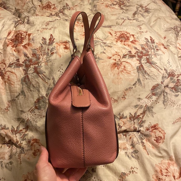 *NWT* Michael Kors Mollly Large Shoulder Tote in Leather - Picture 8 of 14